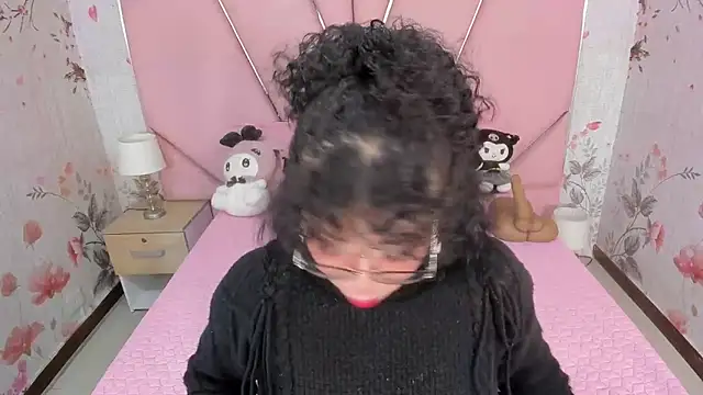 SafiroAgataaa online show from 12/04/25, 02:21