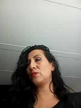 ivonne 9 online show from 09/11/25, 03:56
