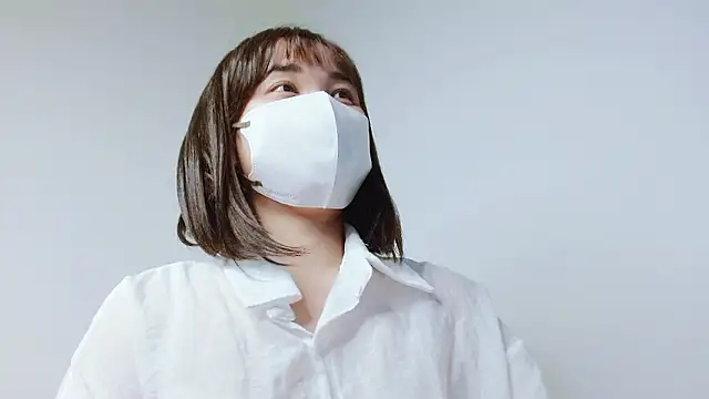 Snapshot of Zinzin_chan chatting on 09/26/25, 08:40 Zinzin chan online show from 09/26/25, 08:40