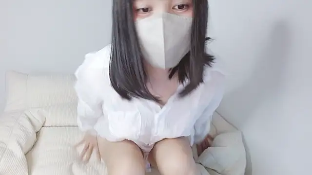 Snapshot of Zinzin_chan chatting on 11/25/25, 03:45 Zinzin chan online show from 11/25/25, 03:45