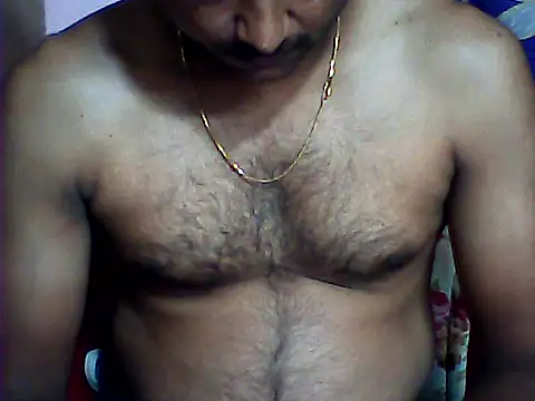 Snapshot of StreetLover_77 chatting on 09/13/25, 05:35 StreetLover 77 online show from 09/13/25, 05:35