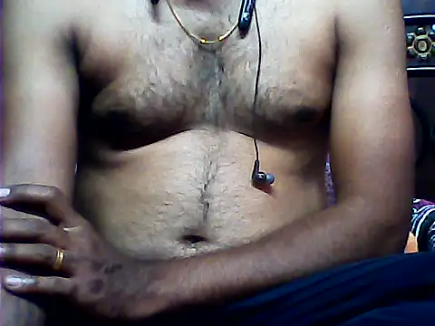 Snapshot of StreetLover_77 chatting on 09/14/25, 08:46 StreetLover 77 online show from 09/14/25, 08:46