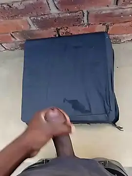 Snapshot of BigboyDick2 chatting on 09/30/25, 02:55 BigboyDick2 online show from 09/30/25, 02:55