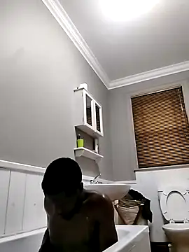 Snapshot of BigboyDick2 chatting on 12/16/25, 06:57 BigboyDick2 online show from 12/16/25, 06:57