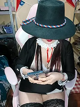 Snapshot of MaruMoon69 chatting on 09/13/25, 12:10 MaruMoon69 online show from 09/13/25, 12:10