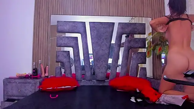 KathalinaPaz online show from 10/25/25, 12:23