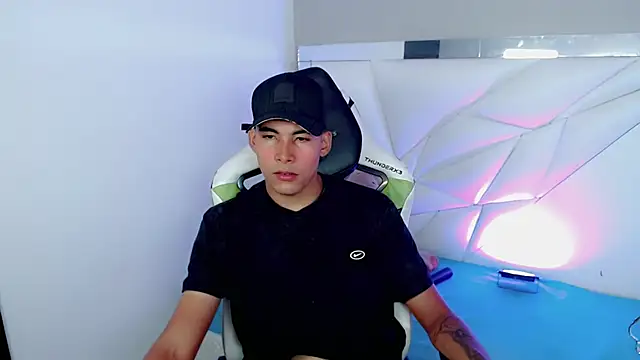 Austin col  online show from 09/17/25, 08:43