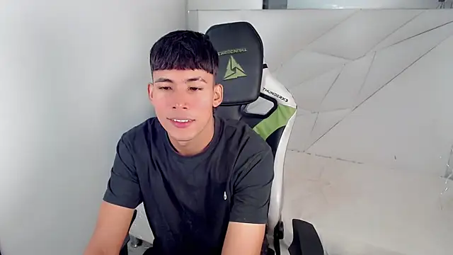 Austin col  online show from 09/28/25, 02:22