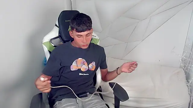 Austin col  online show from 09/30/25, 07:30