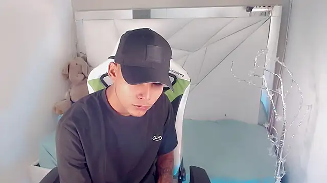 Austin col  online show from 10/17/25, 01:14