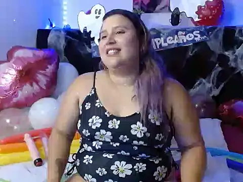 EmmaTower online show from 10/07/25, 07:11