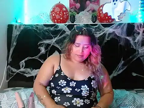 EmmaTower online show from 10/23/25, 07:23