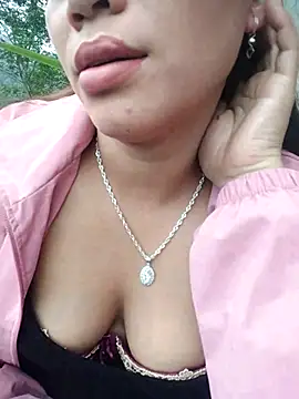 Snapshot of hong-sex chatting on 11/04/25, 12:54 hong-sex online show from 11/04/25, 12:54