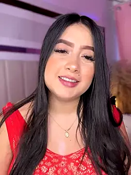 Snapshot of Emiily_Moore1 chatting on 10/24/25, 01:03 Emiily Moore1 online show from 10/24/25, 01:03