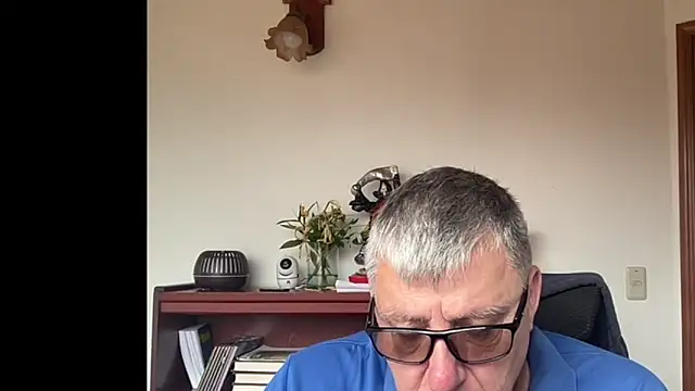 Martintxu1959 online show from 09/10/25, 01:55