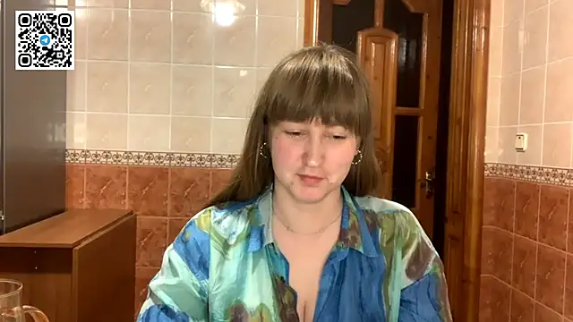 Snapshot of MaroonMoon_ chatting on 11/05/25, 08:53 MaroonMoon online show from 11/05/25, 08:53