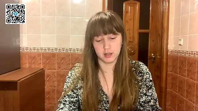 Snapshot of MaroonMoon_ chatting on 11/11/25, 08:53 MaroonMoon online show from 11/11/25, 08:53