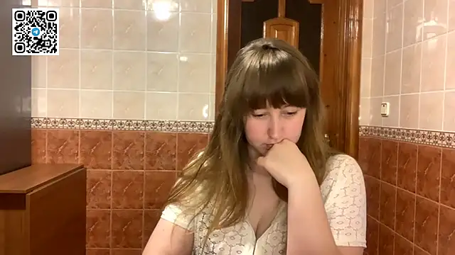 Snapshot of MaroonMoon_ chatting on 11/25/25, 08:53 MaroonMoon online show from 11/25/25, 08:53