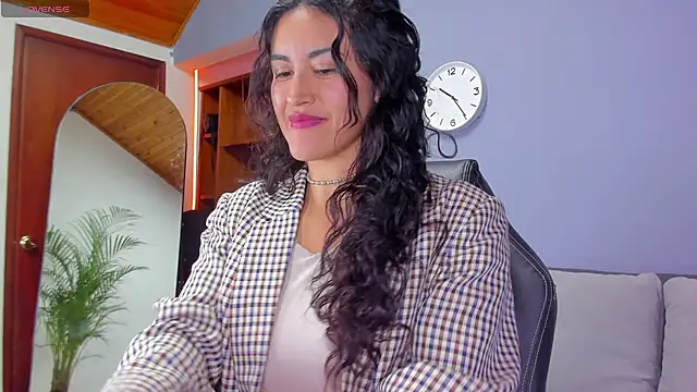 MeridaFox  online show from 09/25/25, 05:16