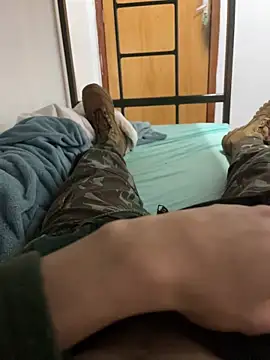 Snapshot of CaboMal chatting on 10/12/25, 11:37 CaboMal online show from 10/12/25, 11:37