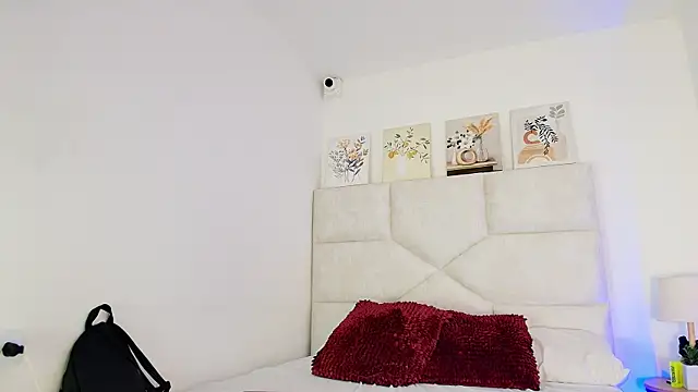 elizawiliamst online show from 06/05/26, 12:22