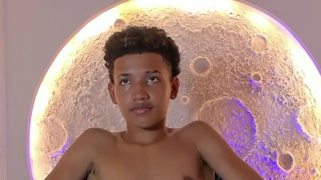  Noah19 online show from 10/15/25, 04:18