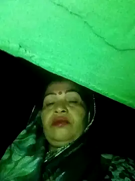 Manavi x online show from 11/17/25, 10:15