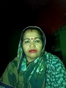 Manavi x online show from 11/18/25, 10:36