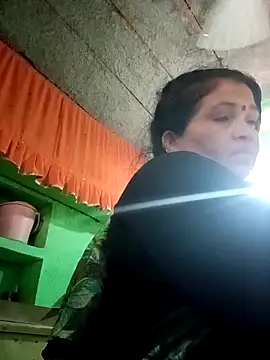 Snapshot of Manavi_x chatting on 04/24/26, 08:06 Manavi x online show from 04/24/26, 08:06