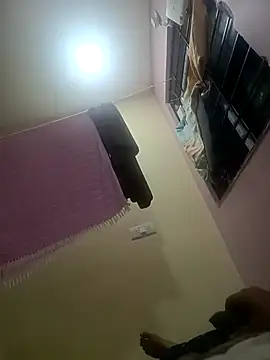 bobby3374 online show from 09/17/25, 05:25