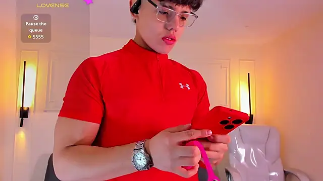 Snapshot of Jhoumod_21 chatting on 09/20/25, 10:27 Jhoumod 21 online show from 09/20/25, 10:27