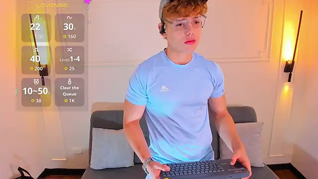 Snapshot of Jhoumod_21 chatting on 09/25/25, 10:19 Jhoumod 21 online show from 09/25/25, 10:19