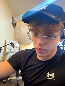 Snapshot of Jhoumod_21 chatting on 09/27/25, 11:26 Jhoumod 21 online show from 09/27/25, 11:26