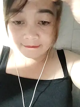 Snapshot of Lyly_nuce chatting on 09/28/25, 02:55 Lyly nuce online show from 09/28/25, 02:55