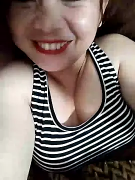 Snapshot of Lyly_nuce chatting on 09/29/25, 03:00 Lyly nuce online show from 09/29/25, 03:00