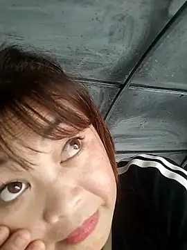 Snapshot of Lyly_nuce chatting on 10/19/25, 09:54 Lyly nuce online show from 10/19/25, 09:54