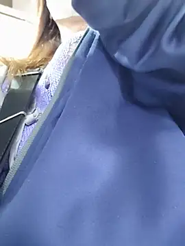 Lovelyanan online show from 10/28/25, 08:51