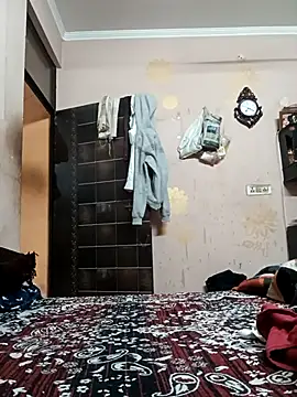 Snapshot of mohan_092 chatting on 12/15/25, 05:17 mohan 092 online show from 12/15/25, 05:17