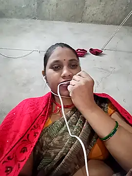 Snapshot of Sandhya_x chatting on 11/10/25, 04:00 Sandhya x online show from 11/10/25, 04:00