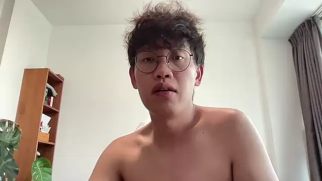 Passionatetwink2 online show from 10/27/25, 08:18