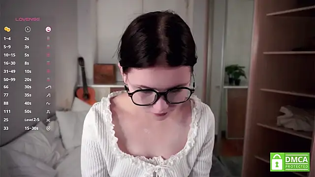 Snapshot of DelphaDivenere chatting on 09/15/25, 06:41 DelphaDivenere online show from 09/15/25, 06:41