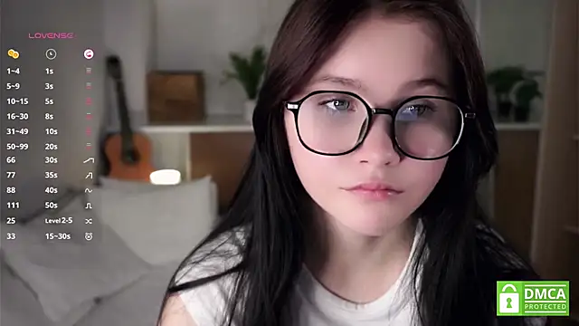 Snapshot of DelphaDivenere chatting on 09/20/25, 05:47 DelphaDivenere online show from 09/20/25, 05:47