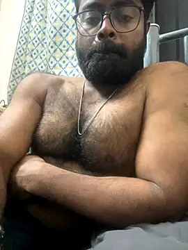 DJLOVE280825 online show from 10/28/25, 07:38