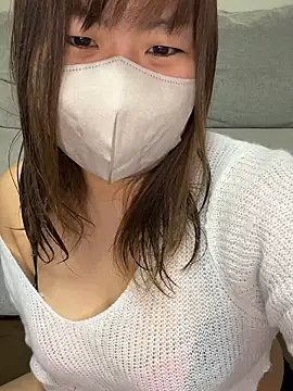 Snapshot of xxx_yuna_xxx chatting on 11/24/25, 08:19 xxx yuna xxx online show from 11/24/25, 08:19