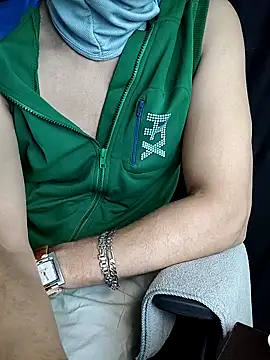 Snapshot of chocolate_alone chatting on 09/30/25, 06:18 chocolate alone online show from 09/30/25, 06:18