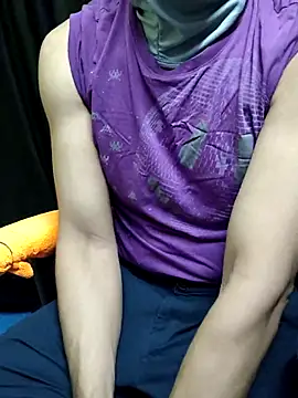 Snapshot of chocolate_alone chatting on 10/11/25, 08:35 chocolate alone online show from 10/11/25, 08:35