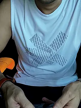 Snapshot of chocolate_alone chatting on 10/14/25, 07:09 chocolate alone online show from 10/14/25, 07:09