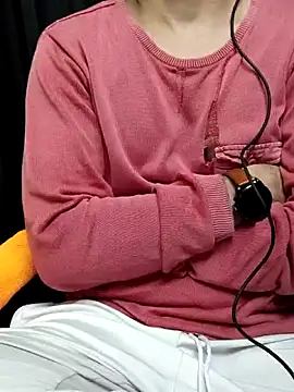 Snapshot of chocolate_alone chatting on 10/20/25, 06:30 chocolate alone online show from 10/20/25, 06:30