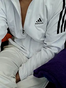 Snapshot of chocolate_alone chatting on 10/24/25, 07:27 chocolate alone online show from 10/24/25, 07:27