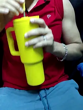 Snapshot of chocolate_alone chatting on 10/26/25, 07:47 chocolate alone online show from 10/26/25, 07:47